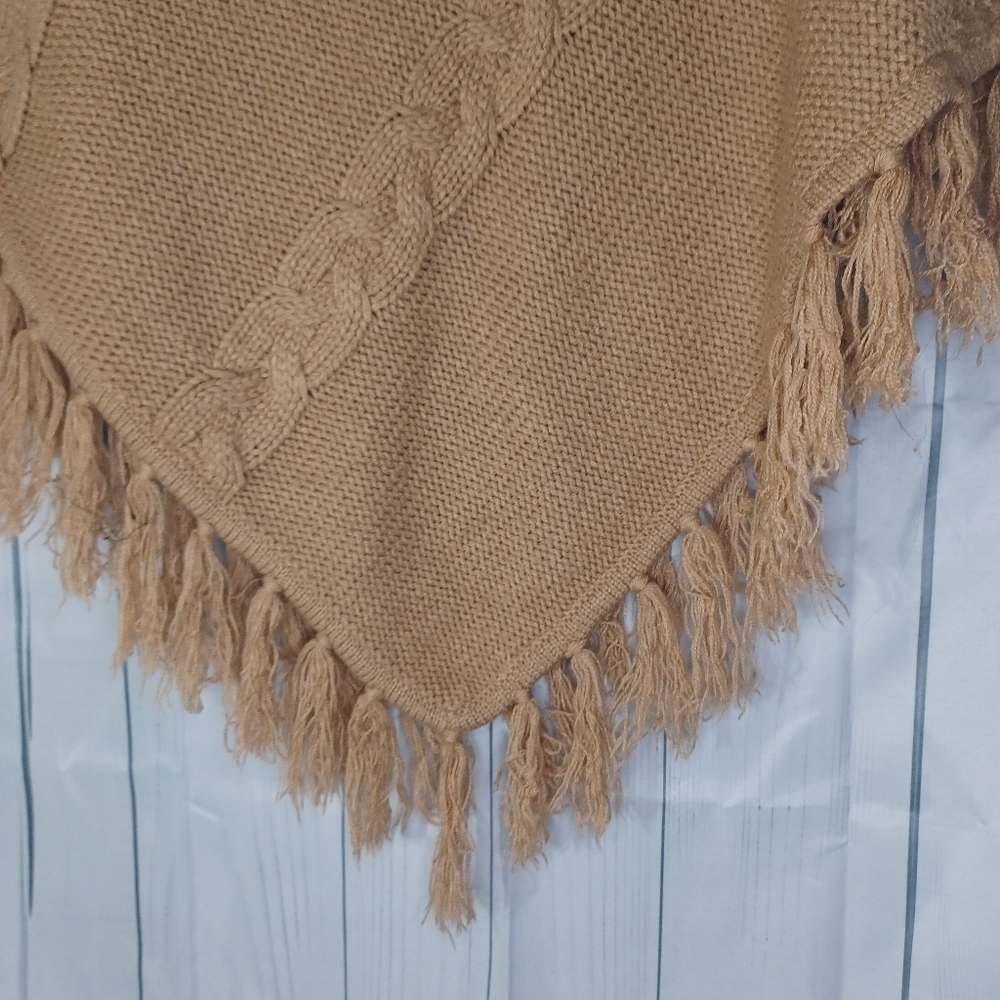 Bill Bass Knit Fringe Boho Shawl - Picture 4 of 10